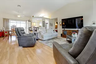 33854 Palm Lake Cir, Thousand Palms, CA 92276 - Photo 5