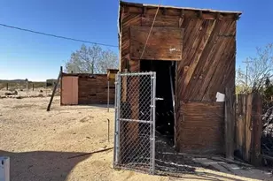 1331 Leeds Rd, Joshua Tree, CA 92252 - Photo 11