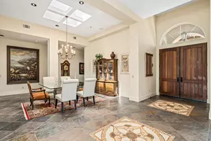 56025 Village Dr, La Quinta, CA 92253 - Photo 11