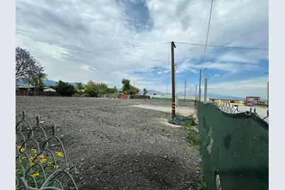 1527 W 4th Street, San Bernardino, CA 92411 - Photo 5