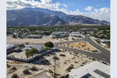1880 Carriage Lane, Palm Springs, CA 92262 - Photo 1