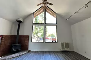 26305 Delano Dr, Idyllwild, CA 92549 - Photo 9