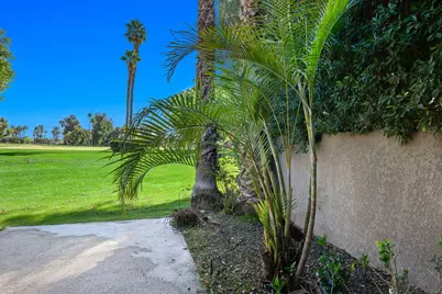 552 Desert W Drive, Rancho Mirage, CA 92270 - Photo 37