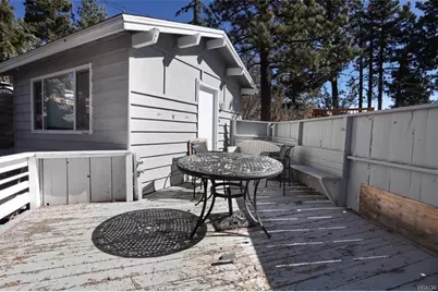 1010 Brookside Lane, Fawnskin, CA 92333 - Photo 7