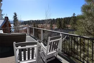 1010 Brookside Ln, Fawnskin, CA 92333 - Photo 9