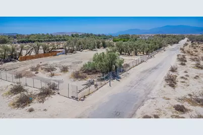17366 Avenida Manzana, Desert Hot Springs, CA 92241 - Photo 21