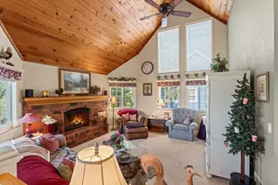 692 Zurich Dr, Lake Arrowhead, CA 92352 - Photo 3
