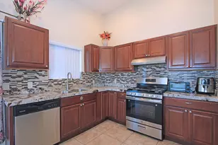 12925 Maui Way, Desert Hot Springs, CA 92240 - Photo 3