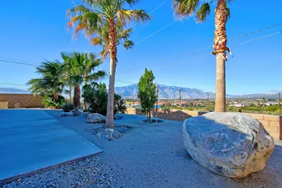 12925 Maui Way, Desert Hot Springs, CA 92240 - Photo 11