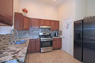 12925 Maui Way, Desert Hot Springs, CA 92240 - Photo 17
