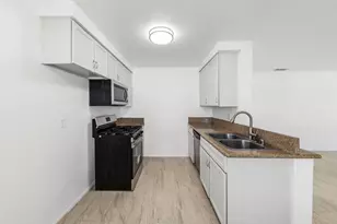 82815 Davis Dr, Indio, CA 92201 - Photo 7