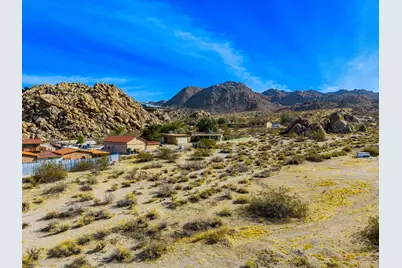 7215 Mt Lassen Avenue, Joshua Tree, CA 92252 - Photo 15