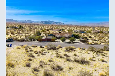 7215 Mt Lassen Avenue, Joshua Tree, CA 92252 - Photo 13