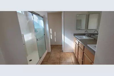 64057 Olympic Mountain Avenue, Desert Hot Springs, CA 92240 - Photo 17