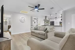 33 Diamond E Dr, Palm Desert, CA 92260 - Photo 11