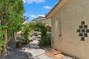 401 Cypress Point Dr, Palm Desert, CA 92211 - Photo 45