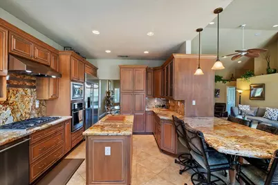 401 Cypress Point Drive, Palm Desert, CA 92211 - Photo 19