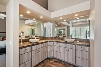 401 Cypress Point Drive, Palm Desert, CA 92211 - Photo 33