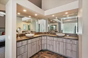 401 Cypress Point Dr, Palm Desert, CA 92211 - Photo 33