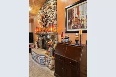 525 Angeles Boulevard, Big Bear City, CA 92314 - Photo 5