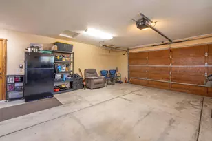 385 Sunrise Way, Big Bear Lake, CA 92315 - Photo 41