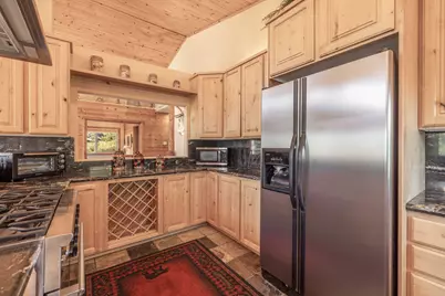 385 Sunrise Way, Big Bear Lake, CA 92315 - Photo 11