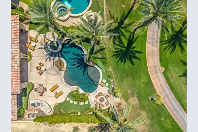 58385 Carmona, La Quinta, CA 92253 - Photo 9