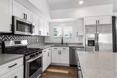 68515 Risueno Road, Cathedral City, CA 92234 - Photo 9