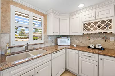 40994 Sea Island Lane, Palm Desert, CA 92211 - Photo 9