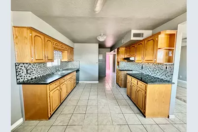 610 E Chanslor Way, Blythe, CA 92225 - Photo 5