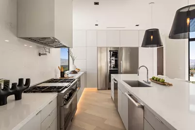 2085 Desert Flower Court, Palm Springs, CA 92262 - Photo 15