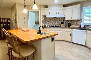 39705 Manzanita Dr, Palm Desert, CA 92260 - Photo 13