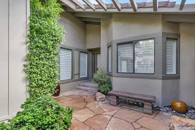 84 Lookout Drive, Palm Desert, CA 92211 - Photo 3