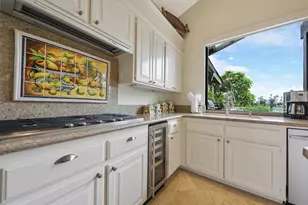 84 Lookout Dr, Palm Desert, CA 92211 - Photo 15