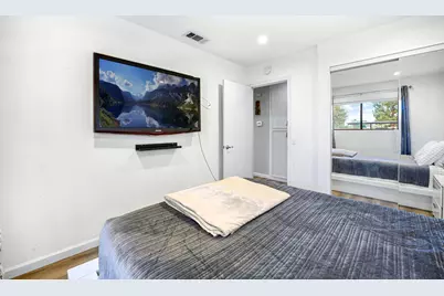 2821 N Los Felices Circle #104, Palm Springs, CA 92262 - Photo 15