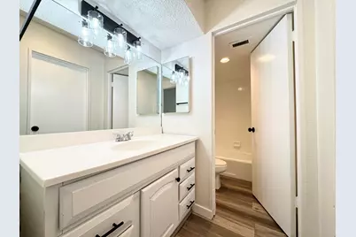 1655 E Palm Canyon Drive #408, Palm Springs, CA 92264 - Photo 15