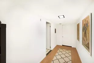 2133 Mayview Dr, Los Angeles, CA 90027 - Photo 25