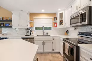 43911 La Carmela Dr, Palm Desert, CA 92211 - Photo 13