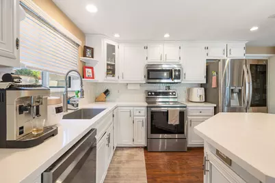 43911 La Carmela Drive, Palm Desert, CA 92211 - Photo 5