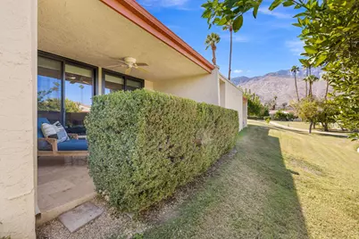 2077 S Caliente Drive, Palm Springs, CA 92264 - Photo 21