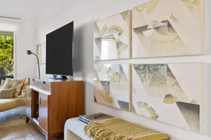 2077 S Caliente Dr, Palm Springs, CA 92264 - Photo 17