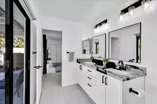 1110 E Vista Chino Rd, Palm Springs, CA 92262 - Photo 23