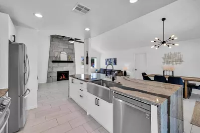 1110 E Vista Chino Rd, Palm Springs, CA 92262 - Photo 17