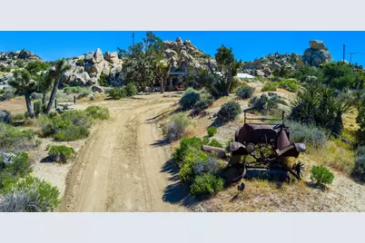 5845 Cholla Avenue, Yucca Valley, CA 92284 - Photo 5