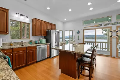 38634 N Shore Drive, Fawnskin, CA 92333 - Photo 15