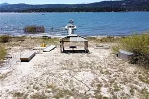 38634 N Shore Dr, Fawnskin, CA 92333 - Photo 33