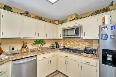 33537 Lisa Circle, Thousand Palms, CA 92276 - Photo 11