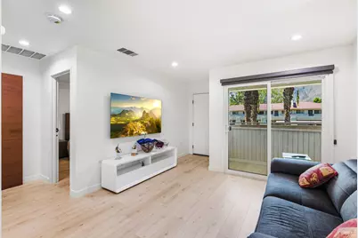 2812 N Auburn Court #F201, Palm Springs, CA 92262 - Photo 7