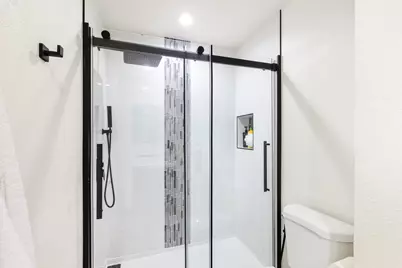 2812 N Auburn Court #F201, Palm Springs, CA 92262 - Photo 11