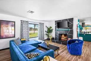 2099 E Racquet Club Road E, Palm Springs, CA 92262 - Photo 15